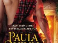 Blog Tour & Spotlight: A Highlander’s Christmas Kiss by Paula Quinn